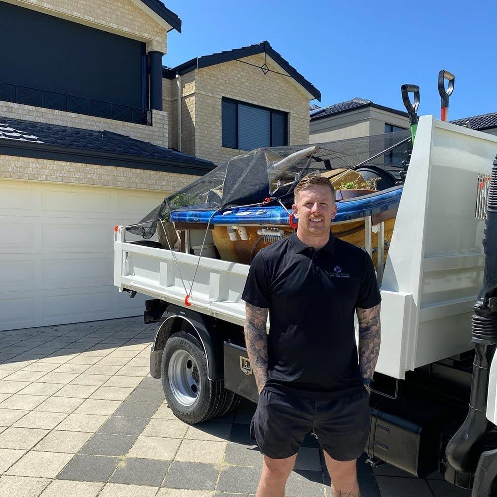 Tom, a member of the Thistle Waste Removals team, based in Perth's northern suburbs.